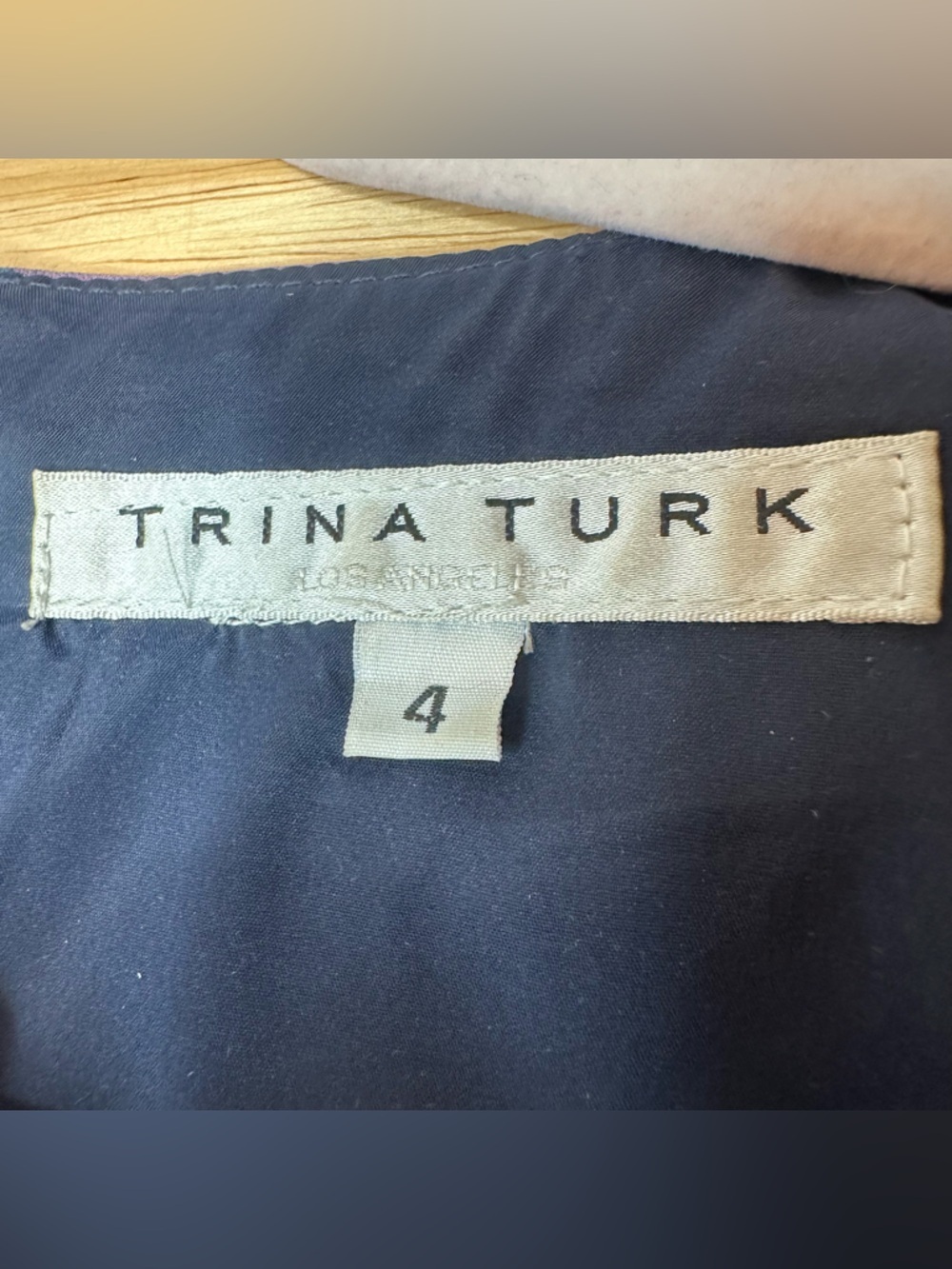 Trina Turk Women’s $368 Size 4 Winnie Blue Floral Bell Sleeve Shift Dress EUC - Picture 3 of 10